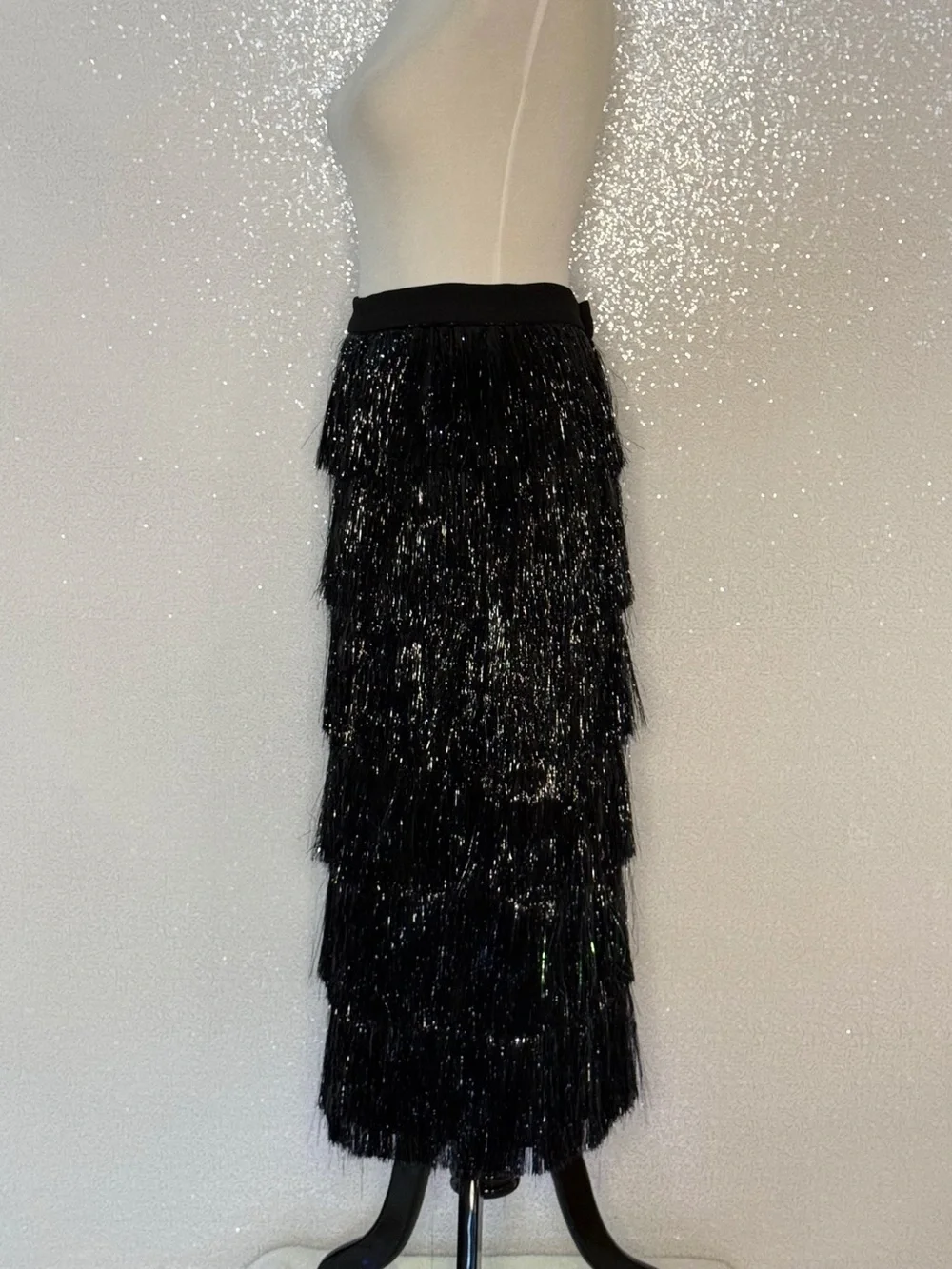 Antonio Melani Yara Fringe Midi Skirt NWT Size 6 Black Metallic Tiered Shimmer